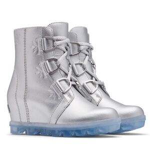 Sorel Disney Joan of Arctic Frozen Silver Metallic Waterproof Boots Kids 3 Elsa